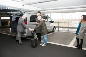 Avoiding the Rush: Best Times for Smooth Gatwick Airport Drop Off