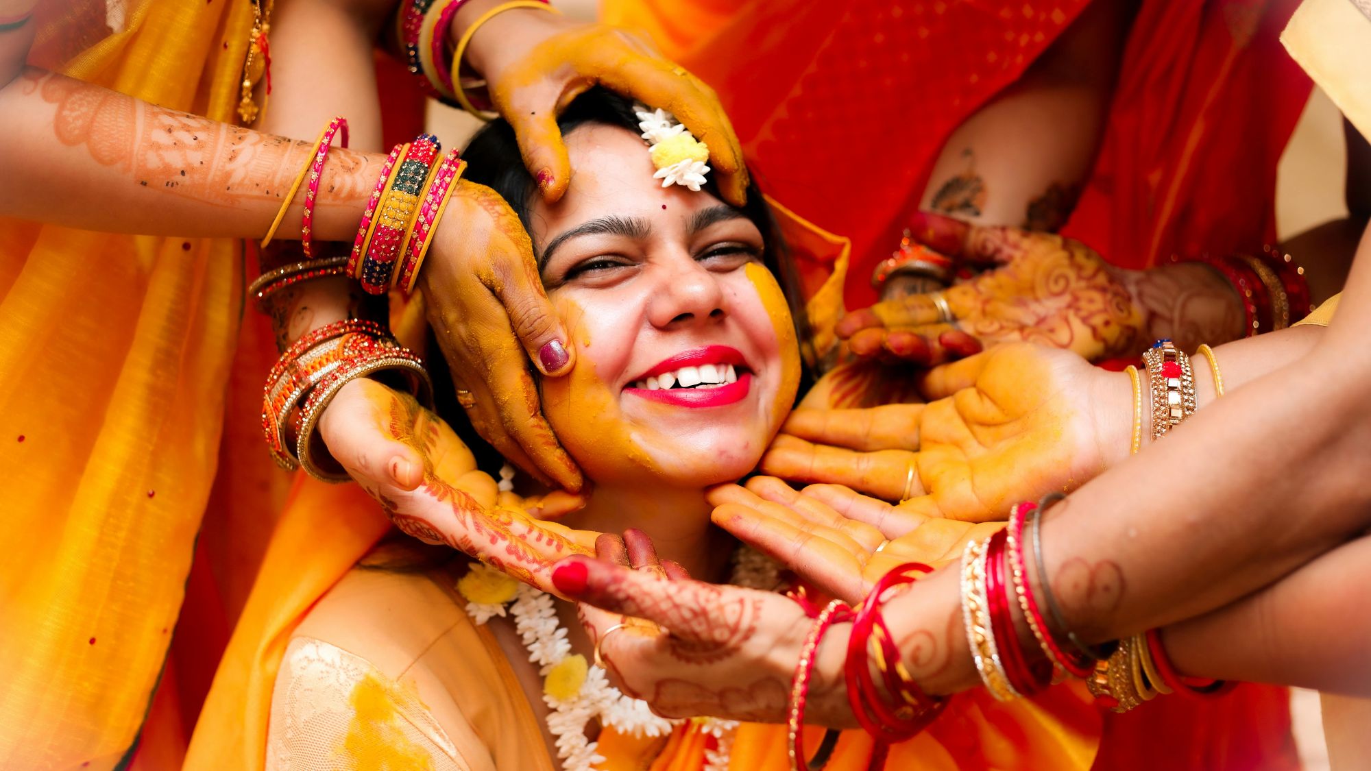 How To Make Mehndi Ceremony Interesting?