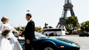 10 Ideas for a Vintage Style Luxury Car Wedding Photoshoot
