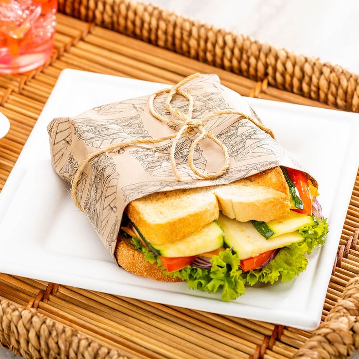 Why Custom Sandwich Paper Is a Smart Choice for Food Sellers