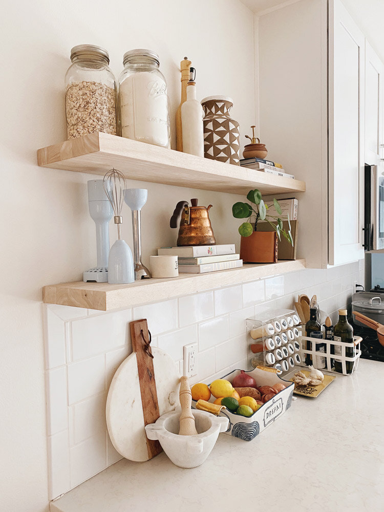 How Custom-Size Floating Shelves Help in Home Organization?