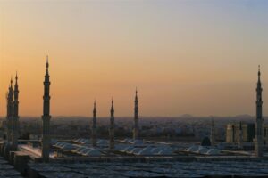 How to Choose a Reliable Umrah Tour Providers in London: A Step-by-Step Guide