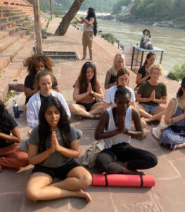Benefits of Attending an Ayurveda Retreat in Rishikesh