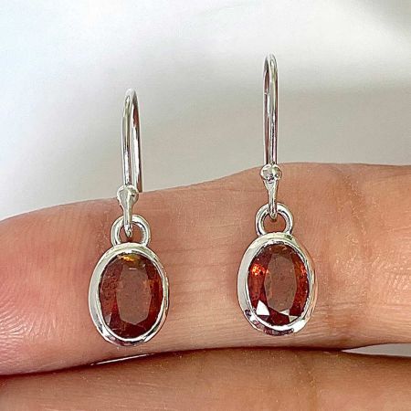 From Rustic to Radiant: How to Style Orange Kyanite Jewelry Every Day