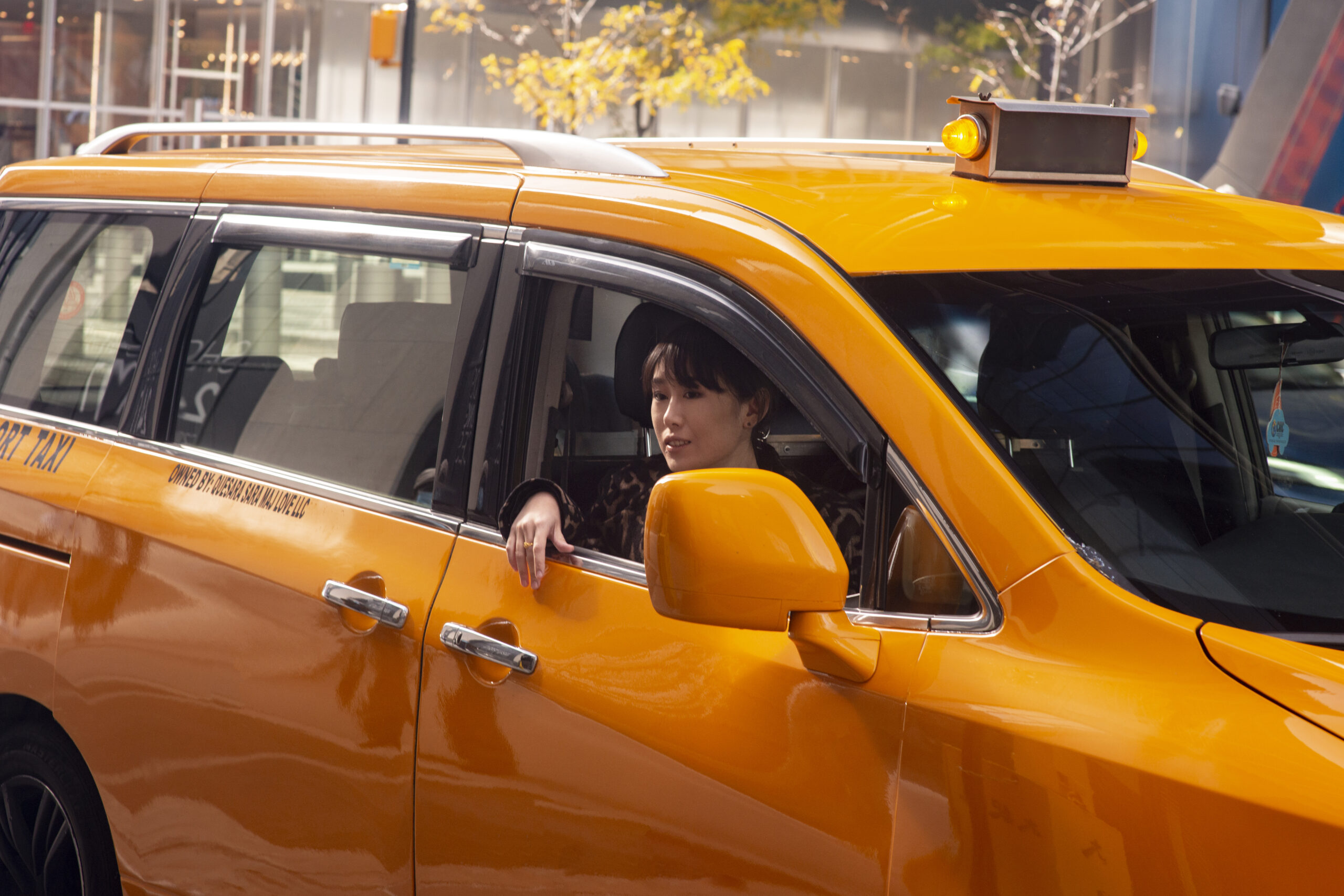 Pune to Mumbai Taxi Booking at Best Price