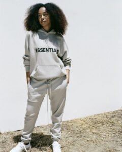 The Rise of the Essentials Hoodie: How Minimalism Became Modern Streetwear