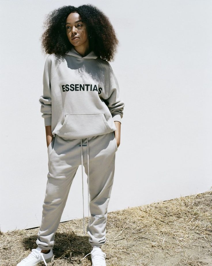 The Rise of the Essentials Hoodie: How Minimalism Became Modern Streetwear